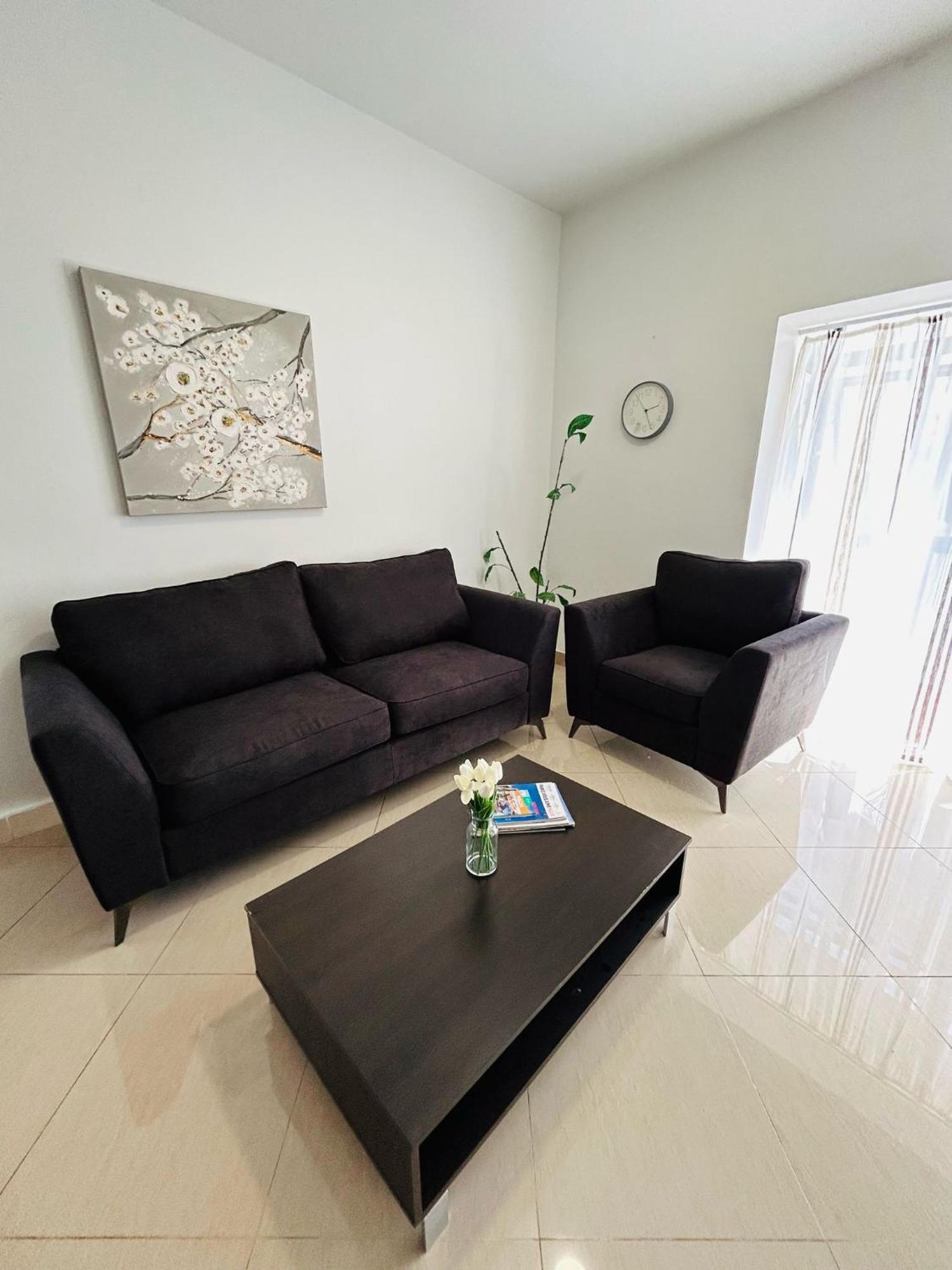 Island Breeze Apartment *